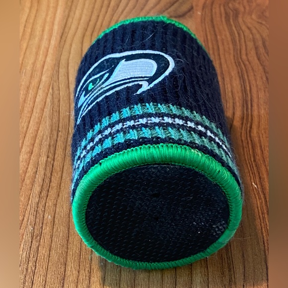 Seattle Seahawks Beer Coozie (ideal item to bundle) - Picture 3 of 4